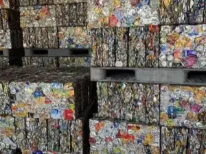 UCB bailed aluminium beverage cans
