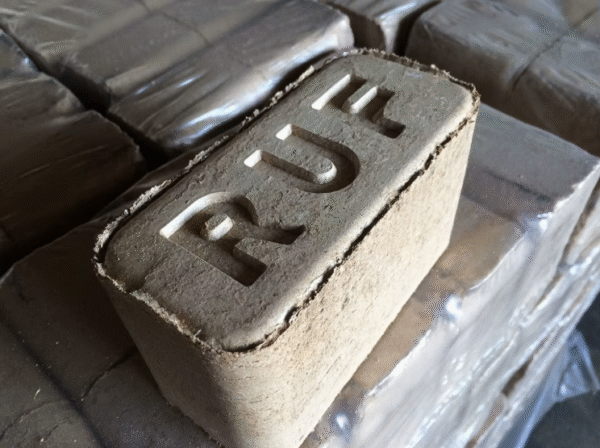 RUF Wood Briquettes /Ruf Oak Wood Briquettes/ Wooden Briquettes